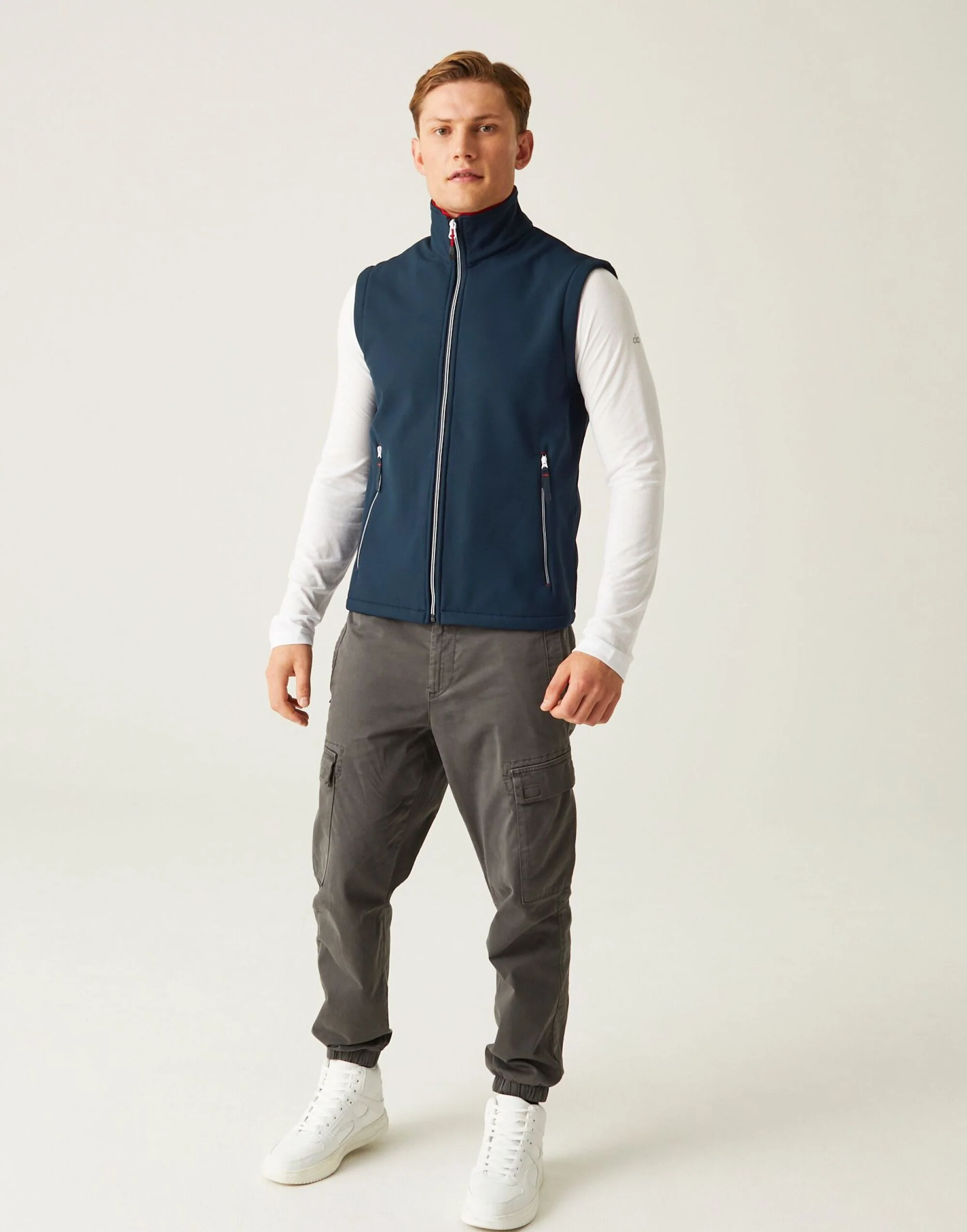 Regatta Professional Ascender Two Layer Soft Shell Bodywarmer - TRA925 - Image 10