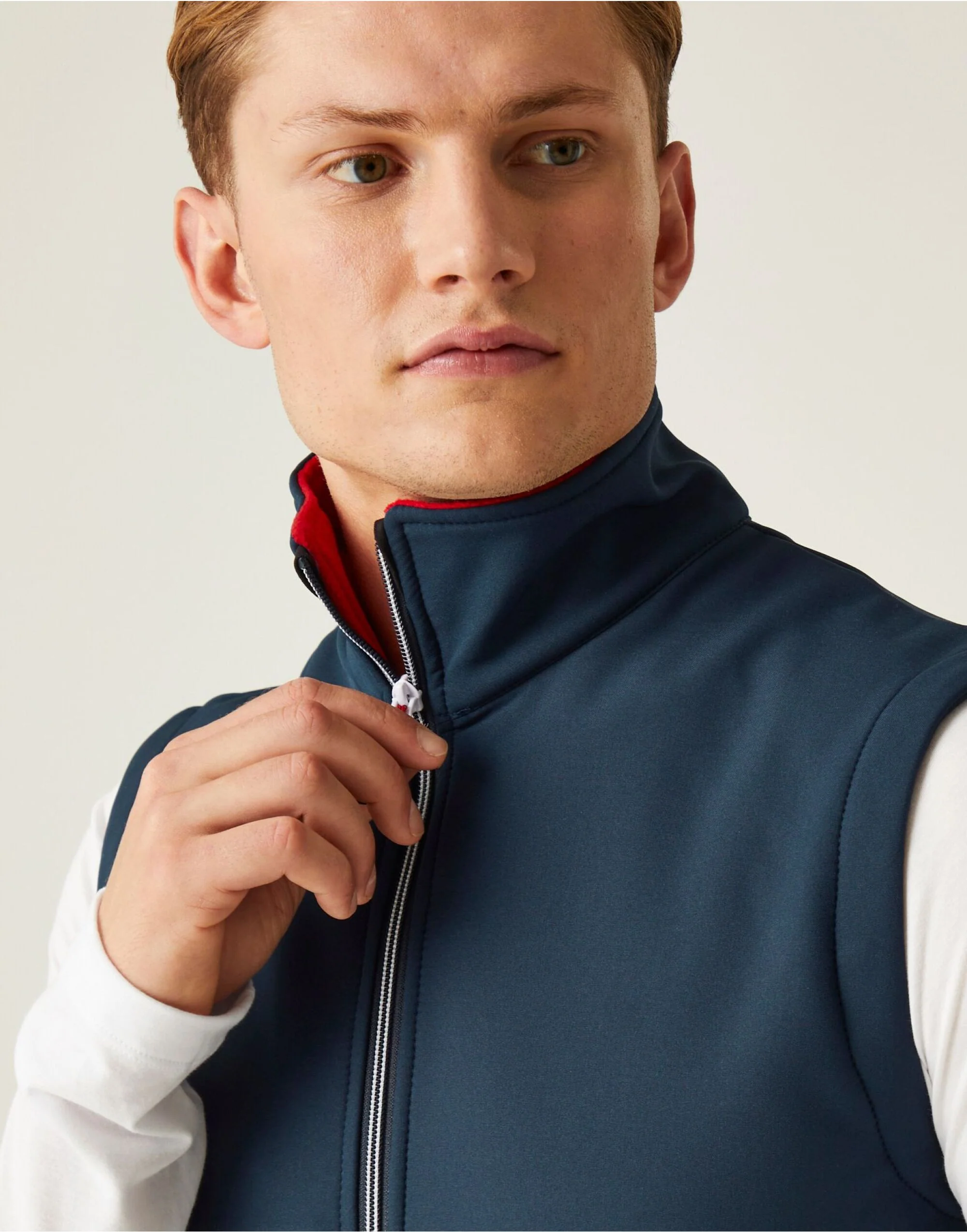 Regatta Professional Ascender Two Layer Soft Shell Bodywarmer - TRA925 - Image 11