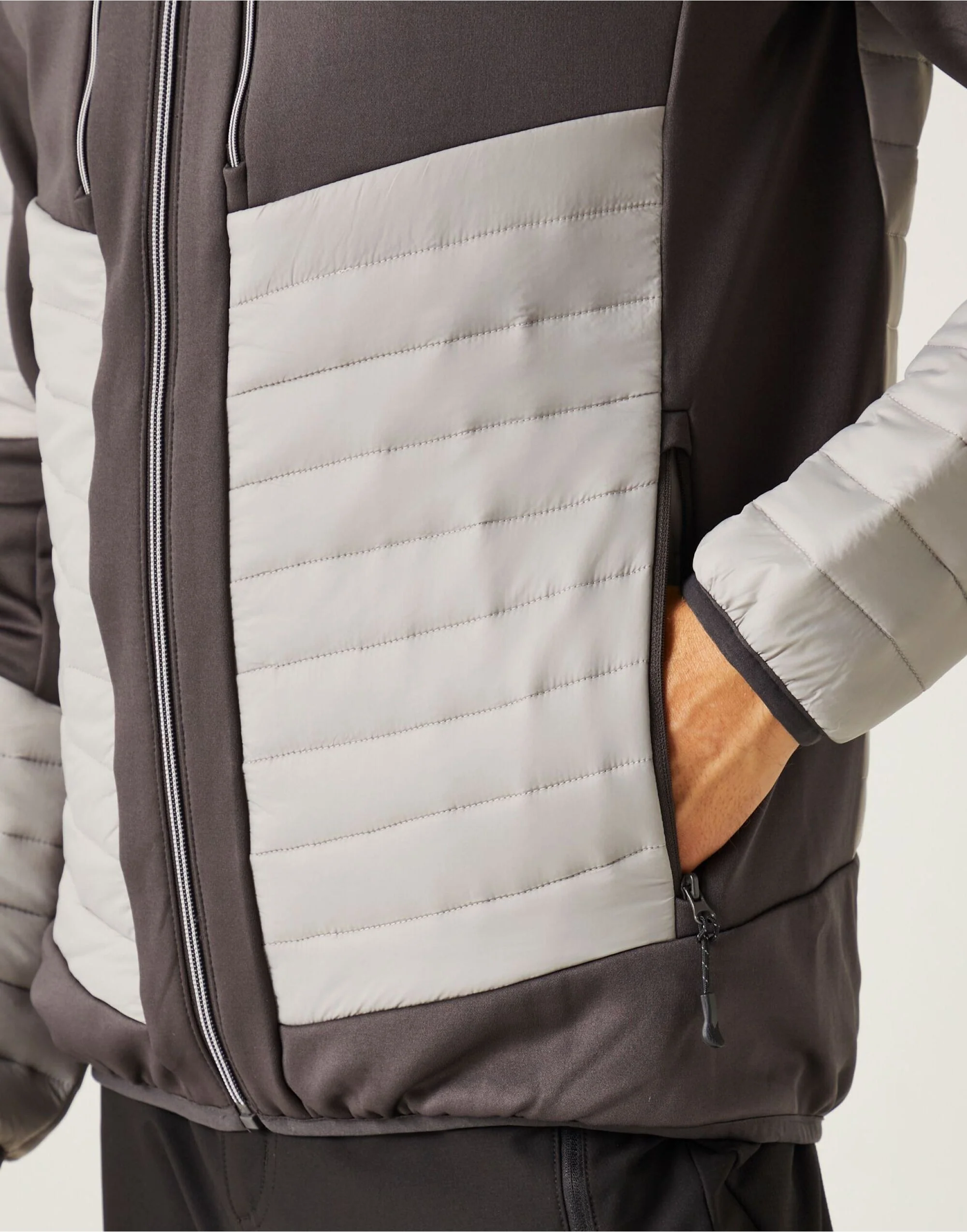 Regatta Professional E-Volve Thermal Hybrid Jacket - TRA563 - Image 4