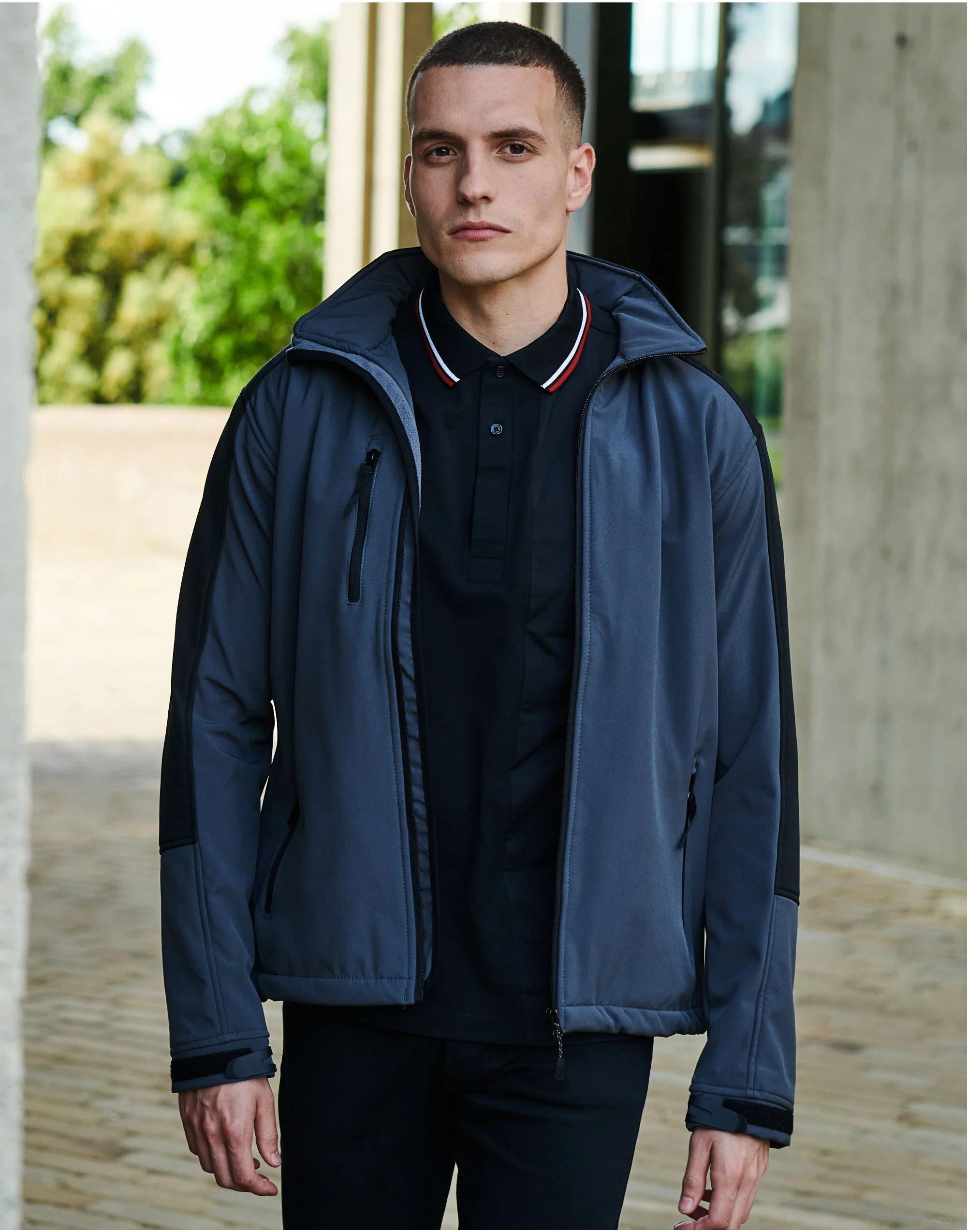Regatta Professional Hydroforce 3-Layer Membrane Hooded Softshell - TRA650