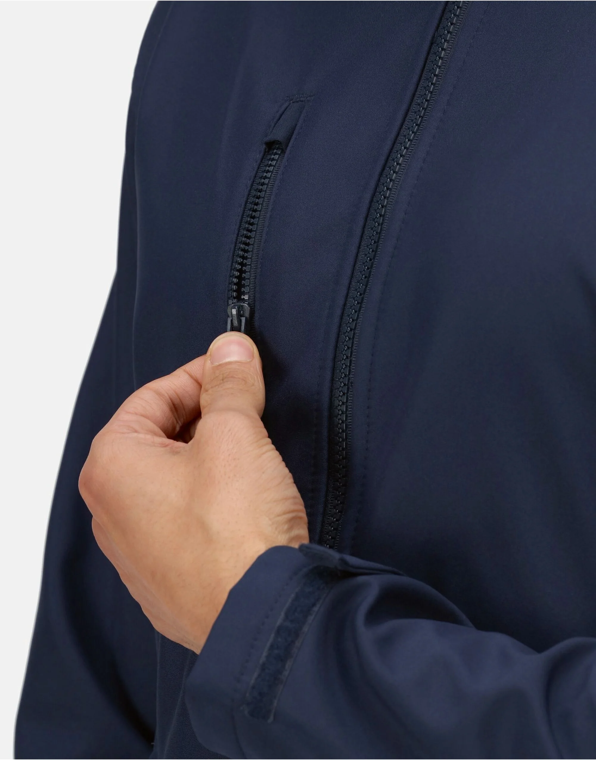 Regatta Professional Venturer 3 Layer Hooded Softshell TRA701 - Image 31