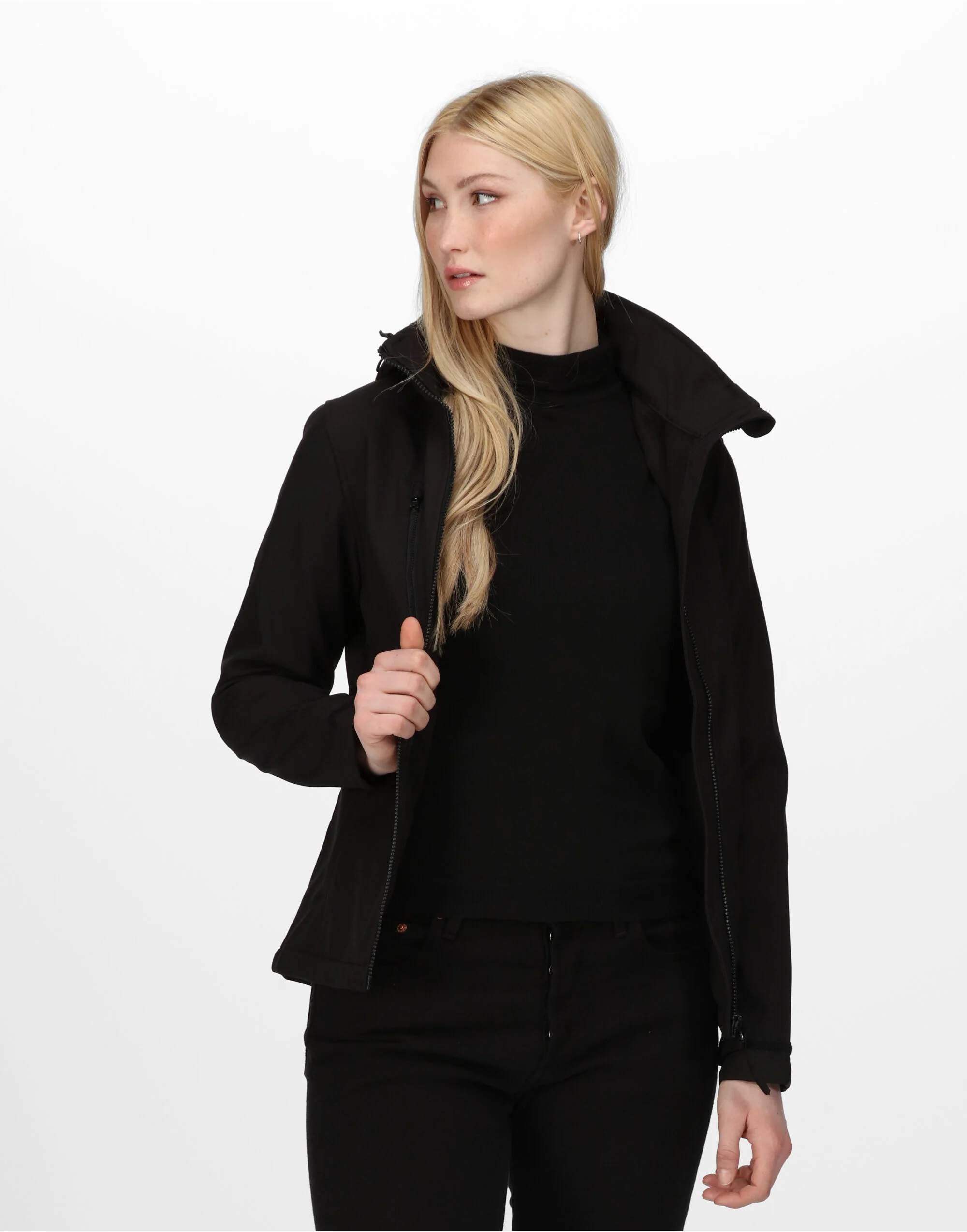 Regatta Professional Women's Venturer Hooded Softshell TRA702 - Image 6